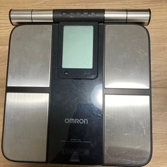 OMRON 体重計