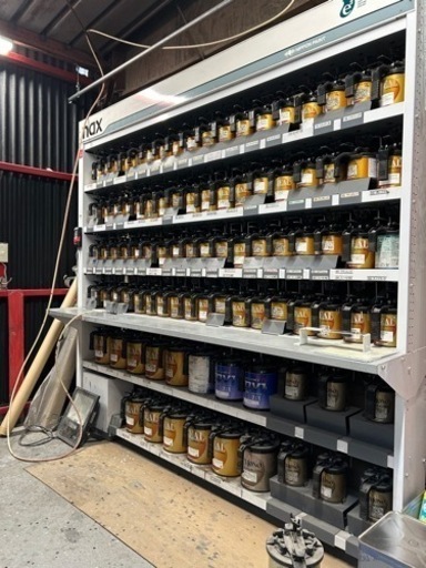 値引きしました　自動車　鈑金塗装に！塗料一式　計り　カラー国産車見本