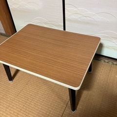 ミニテーブル　机の画像