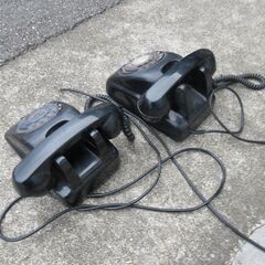 黒電話　2個セット　1979年　と　1982年製の画像