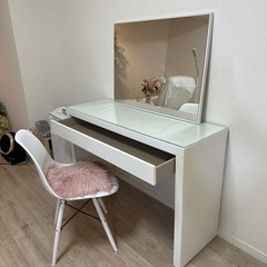 ご成約済ドレッサーセット(イス、鏡セット)の画像