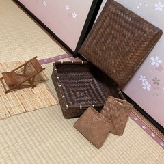 蓋付き籠・ミニ折りたたみ椅子・ミニ簾２枚他