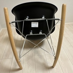 Eamesイームズ シェルアーム ロッキングチェア ブラック（リプロダクト）の画像