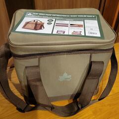 ロゴス　クーラーボックス　新品