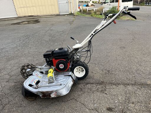 軽トラ貸出し 現物確認歓迎、初期不良対応可 整備済 6.3馬力 自走式 二面あぜ草刈機 オーレック ウィングモア WM716TL 畔刈り 軽トラ貸出し 現物確認歓迎、初期不良対応可 整備済 6.3馬力 自走式 二