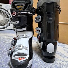スキーブーツ　の画像