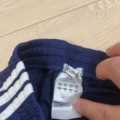 アディダス　キッズ　ハーフパンツ　130サイズの画像