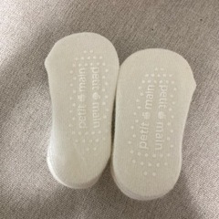 (単品不可)未使用　petit main ベビー靴下　の画像