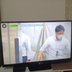 取引対応中のため完了です。32型テレビとハードディスク