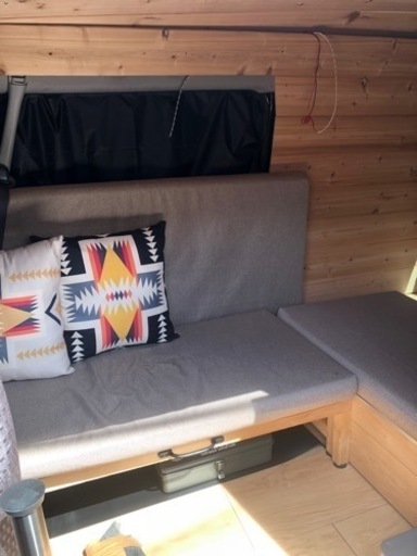 軽バンカスタム、車中泊、板張り