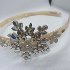 美品 アレクサンドルドゥパリ スワロ カチューシャパールの画像