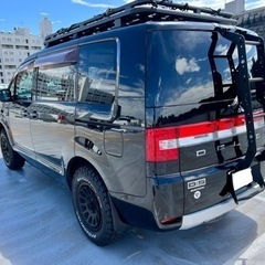 湘南江ノ島渡し　ペット可　8人乗車　大型ルーフキャリア付きデリカ