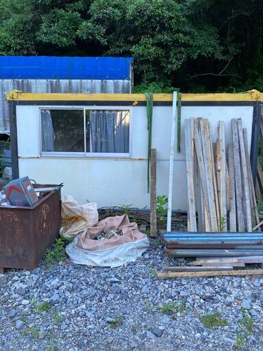 コンテナ　物置　プレハブ