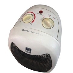DBK GERMAVY 2009年製 DCH750M コンパクト ファンヒーター 動作品 セラミックファンヒーター 小型 持ち運び簡単 中古家電 暖房 現状品の画像