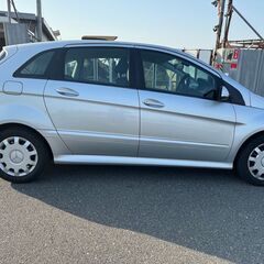 メルセデス・ベンツ B180 平成22年6月 / 実走行：71000 km / 車検：無し ETC ・バックカメラ　スタッドレスタイヤ4本・ノーノルタイヤ4本の画像