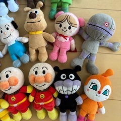 アンパンマンの人形16体の画像