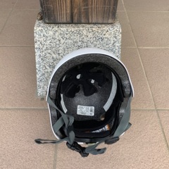 ヘルメット　二つ　フランスの画像