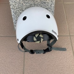 ヘルメット　二つ　フランスの画像