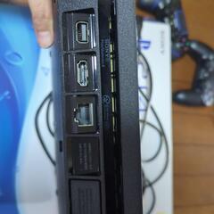 プレステ４本体　箱付き　コントローラー2個の画像