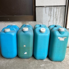 使用済みポリタンク