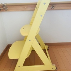 ストッケ風チェアの画像