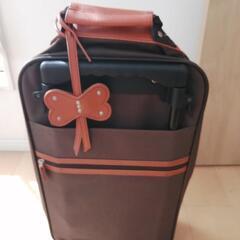 スーツケースの画像