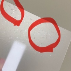 壁に取り付ける小物置の画像