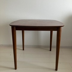 家具 テーブル コーナー、サイドテーブル