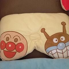値下げ‼️アンパンマン、ドラえもん★子供用マクラの画像