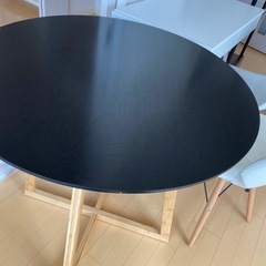 ダイニングテーブル