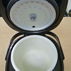 ◆お引取り限定/三重県/値引不可(値引きコメント返信不可)◆中古 Bearmax 炊飯器/マルチ・ライスクッカー/0.5合～2.5合 MC-106-BK [G-102]の画像