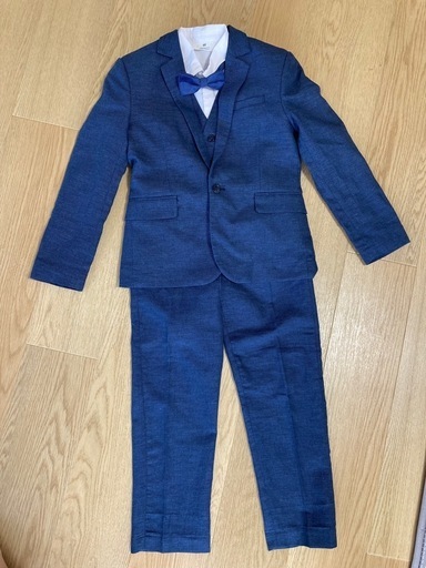 最終値下げします‼️⭐︎ほぼ新品⭐︎  子供用　スーツ