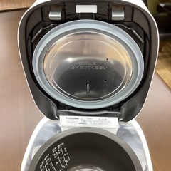 【取りに来られる方限定！！】TOSHIBA圧力IH炊飯ジャーの画像