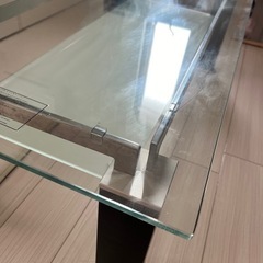 ニトリ　ガラステーブル