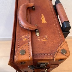 レトロスーツケースの画像