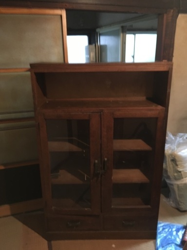 昭和レトロ　食器棚