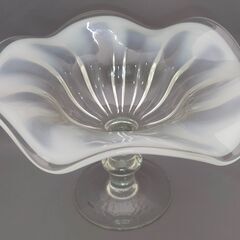 フラワー型コンポート皿　直径約27ｃｍ　高さ約18ｃｍ