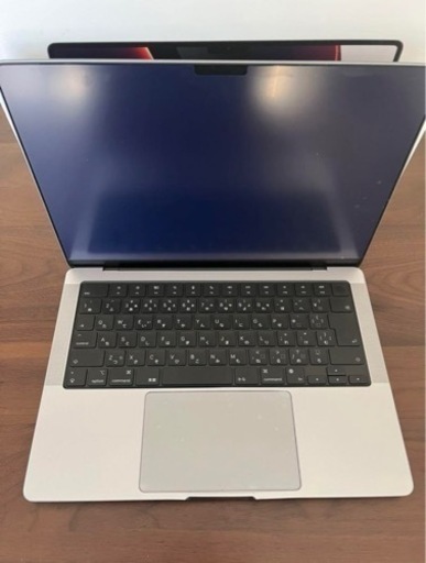ほぼ新品MacBook Pro 14インチ  充放電回数7回