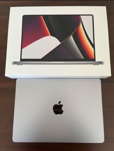 ほぼ新品MacBook Pro 14インチ  充放電回数7回