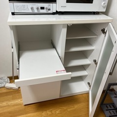 美品　キッチンキャビネットの画像