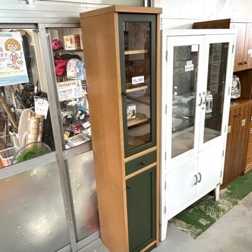 緑色のスキマ収納棚