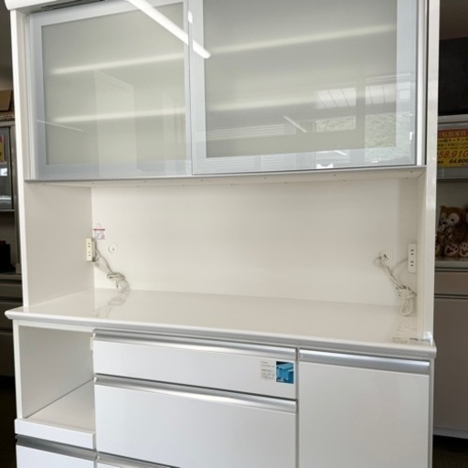 【超美品‼️】定価30万♪ 高級 松田家具 140cm幅キッチンボード 食器棚 収納家具 鏡面仕上げホワイト♪ 超美品‼️】定価30万♪ 高級 松田家具 140cm幅キッチンボード 食器棚