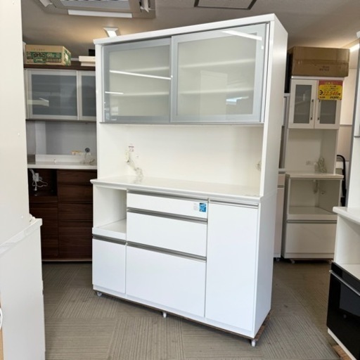 【超美品‼️】定価24万♪ 松田家具 118cm幅キッチンボード 食器棚 収納家具 鏡面仕上げホワイト♪ 超美品‼️】定価24万♪ 松田家具 118cm幅キッチンボード 食器棚 収納