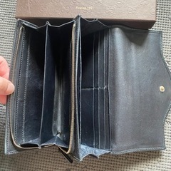 グッチ　腕時計　長財布セットの画像