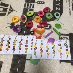 フルーツ　糸通し　　　はらぺこあおむし