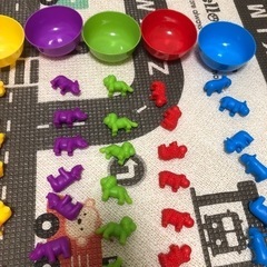 色　数集め　知育おもちゃの画像