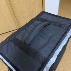 ウーバーイーツ　バッグの画像