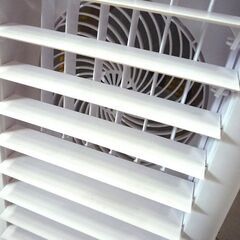 ① 家庭用冷風機 冷風扇 FKT007R 2023年 中古 リモコン付き 札幌市東区 新道東店の画像