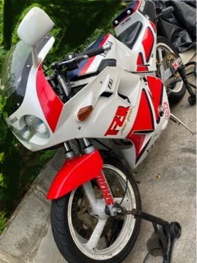 YAMAHA FZR250/受付終了。