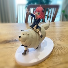 アーニャ　フィギュアの画像